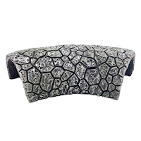 Cracked Rock Cave 1 17×8,5×5 cm2